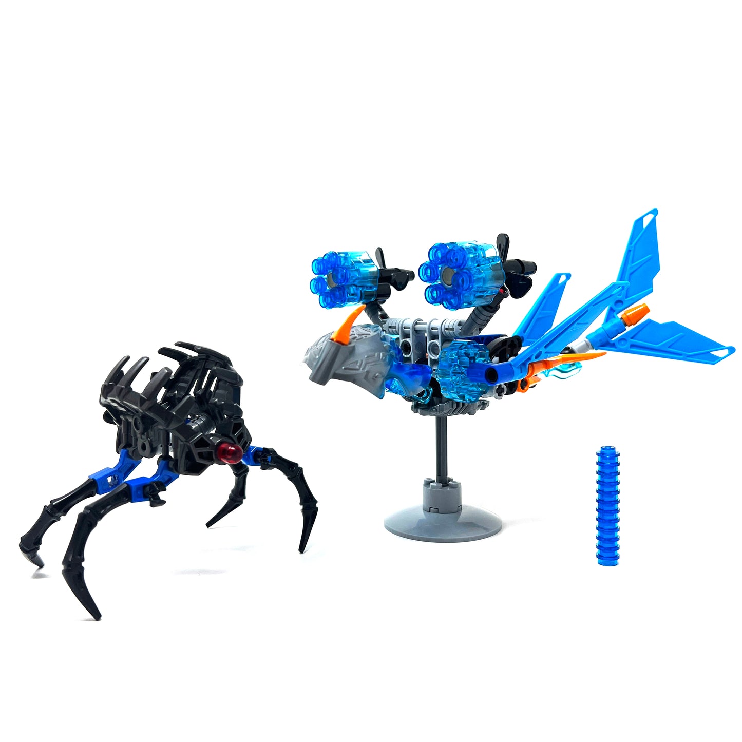 71302 Akida - Creature of Water (Used)