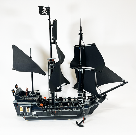 4184 The Black Pearl (Used)